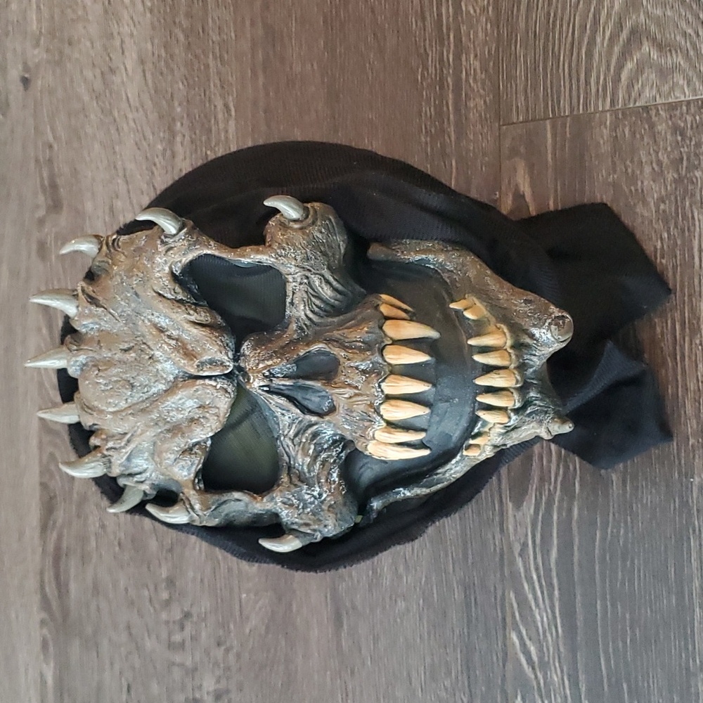 Vintage Horned Demon Skeleton Skull Mask Easter Unlimited Hood Halloween